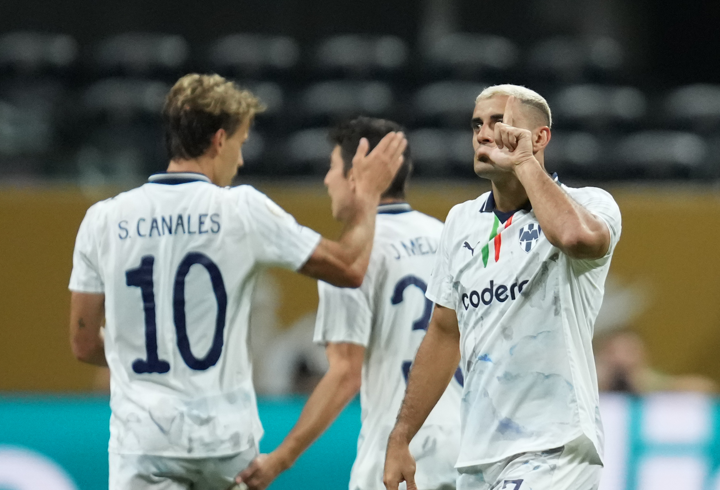 开云体育APP下载-多特蒙德险胜利物浦,萨拉赫扑点救主亚洲杯