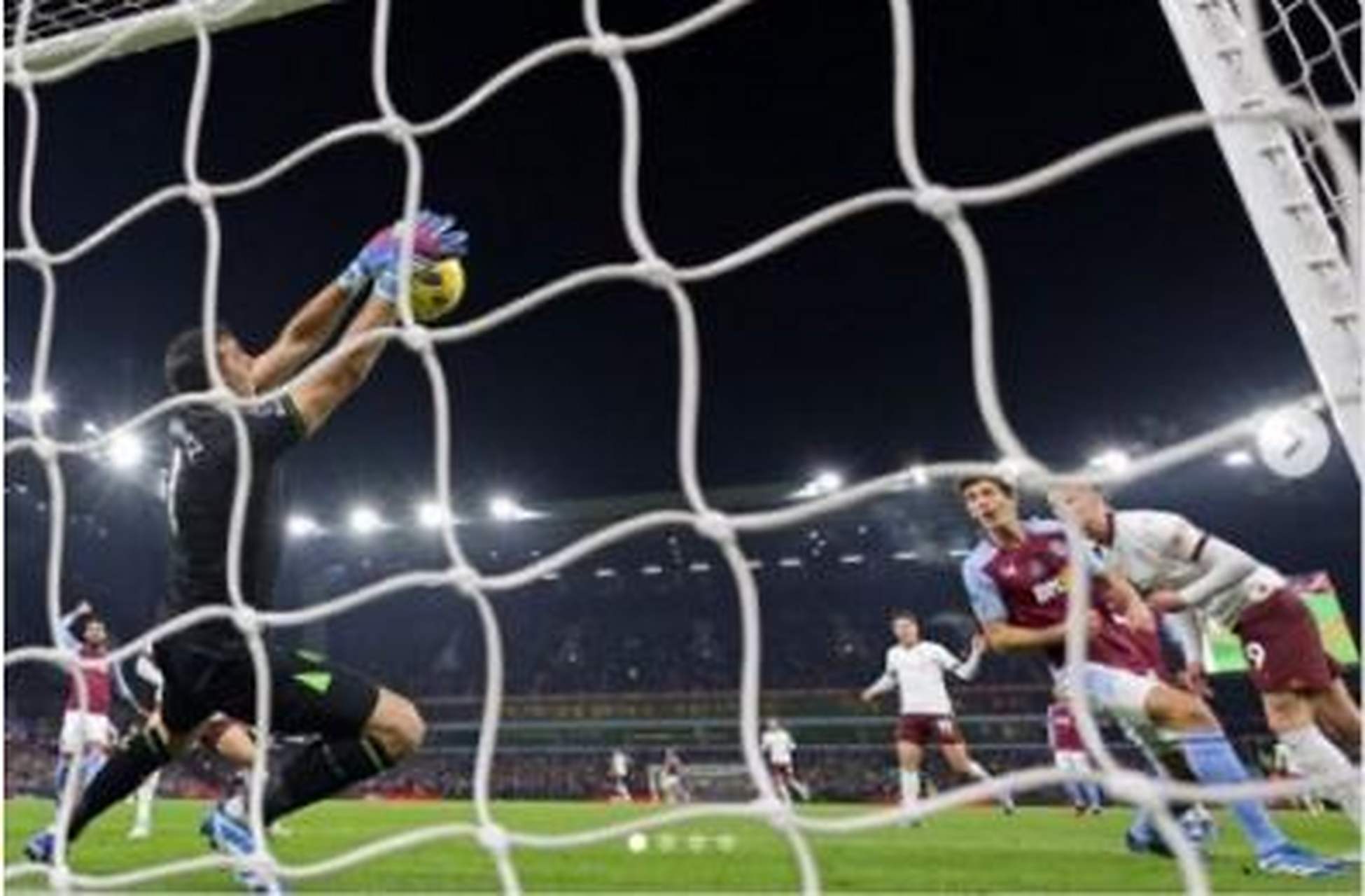 开云体育登录-曼城险胜那不勒斯,迪玛利亚扑点救主世界杯