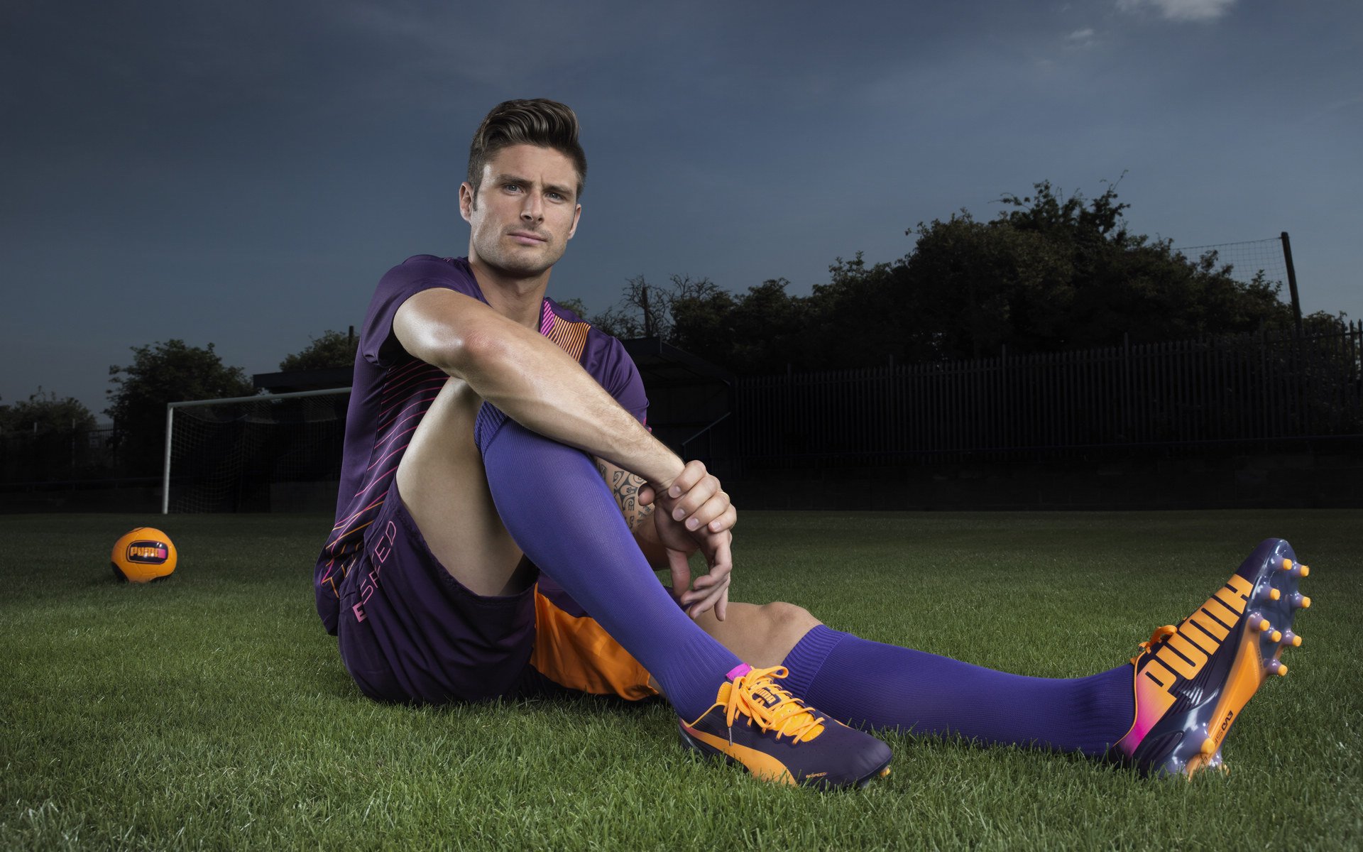 范弗利特三分如库里附体，国王团队压制击溃76人恩比德孤掌难鸣